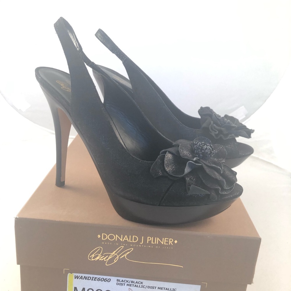 Black suede metallic open toe pumps size 9